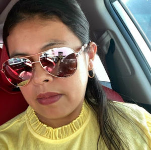 Meet your Posher, Dalila